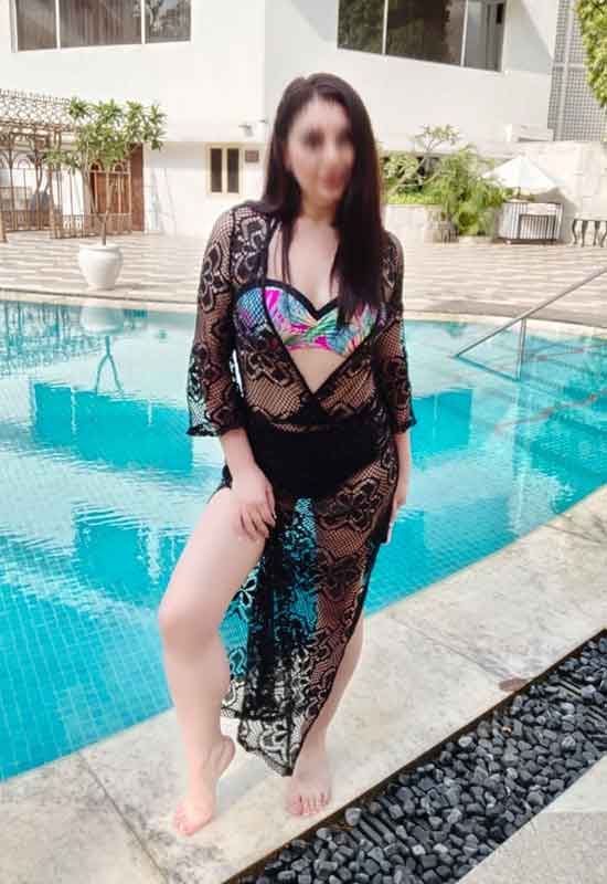 escorts in LaLiT Hotel